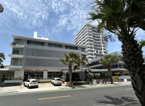 1020 AVE. ASHFORD #302