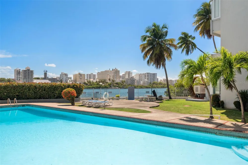 1020 AVE. ASHFORD #302 San Juan, PR 00907