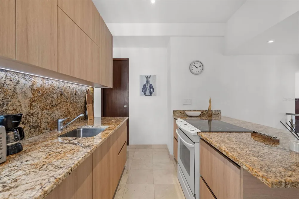 1020 AVE. ASHFORD #302 San Juan, PR 00907