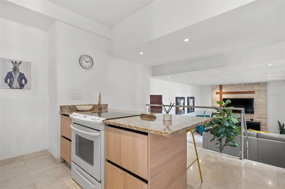 1020 AVE. ASHFORD #302 San Juan, PR 00907