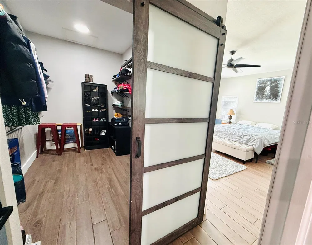 8280 32ND AVENUE St Petersburg, FL 33710