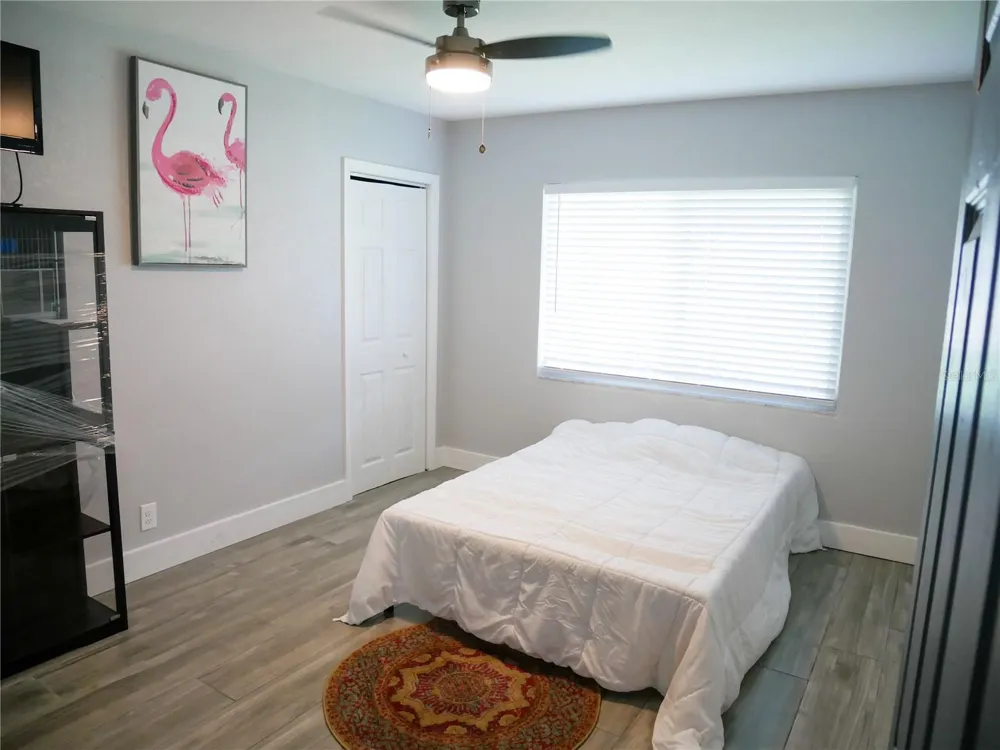 8280 32ND AVENUE St Petersburg, FL 33710