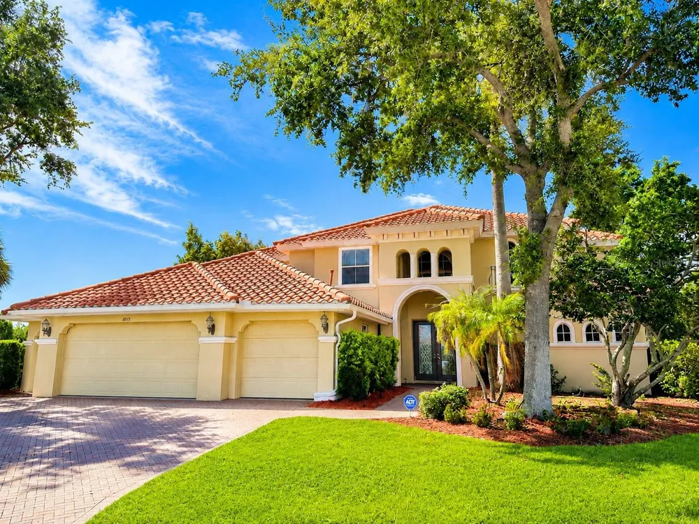 10115 DAY LILY COURT Bradenton, FL 34212