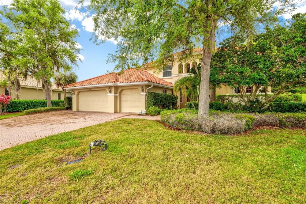 10115 DAY LILY COURT Bradenton, FL 34212
