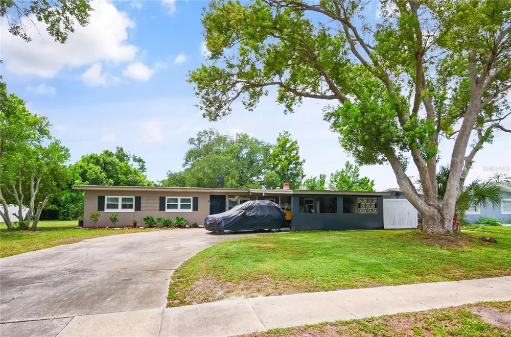 1006 BEATRICE DRIVE Orlando, FL 32810