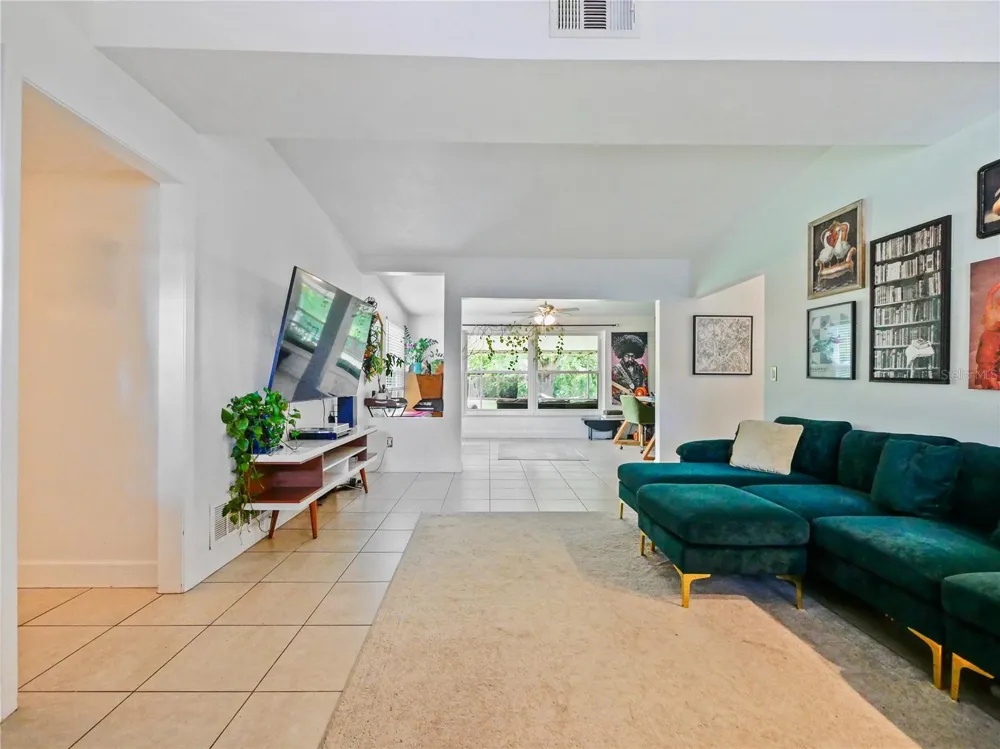 1006 BEATRICE DRIVE Orlando, FL 32810