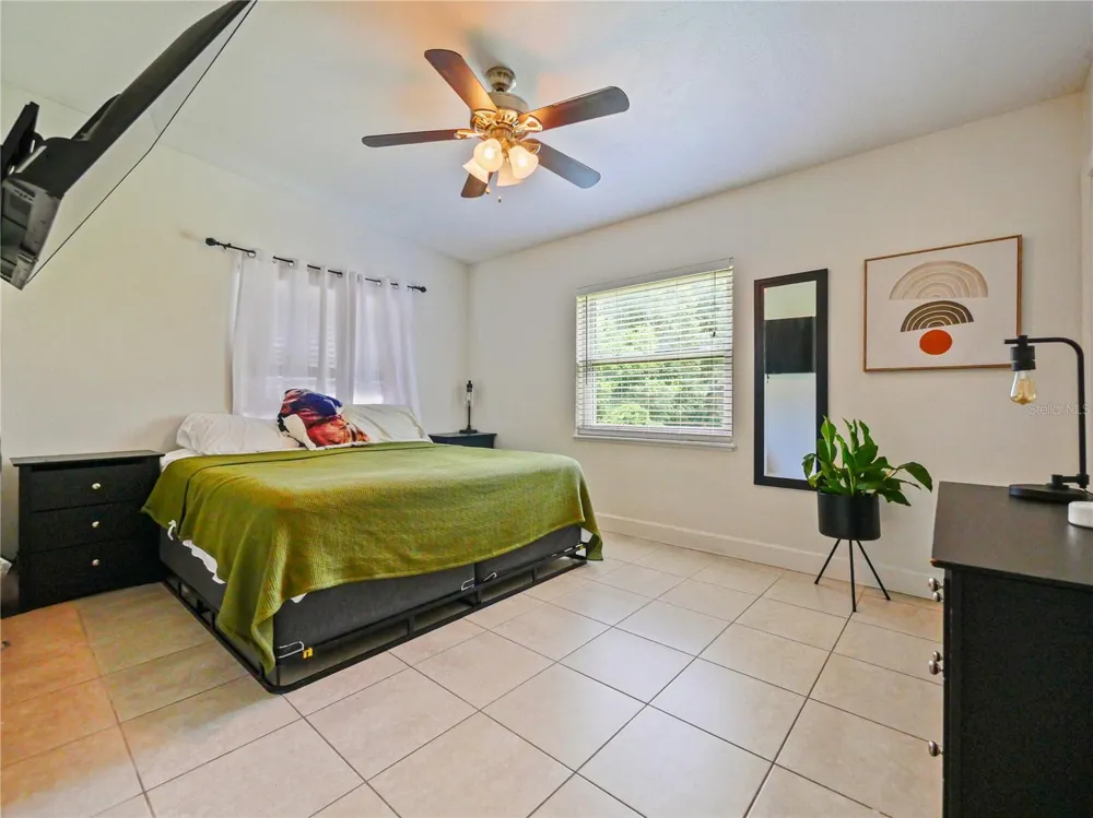 1006 BEATRICE DRIVE Orlando, FL 32810