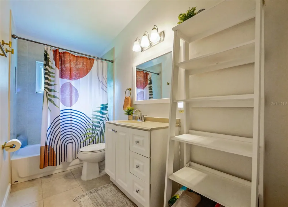 1006 BEATRICE DRIVE Orlando, FL 32810