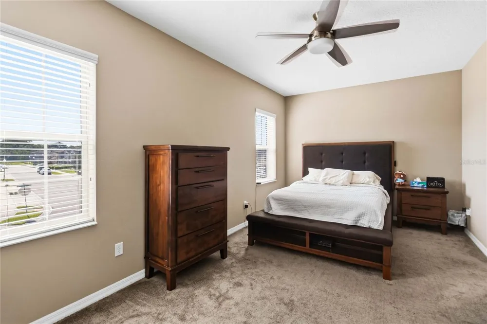2618 WHITE ISLE LANE Orlando, FL 32825