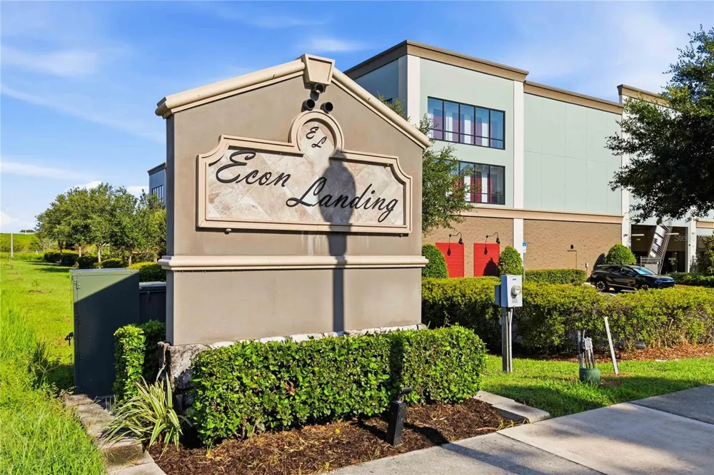 2618 WHITE ISLE LANE Orlando, FL 32825