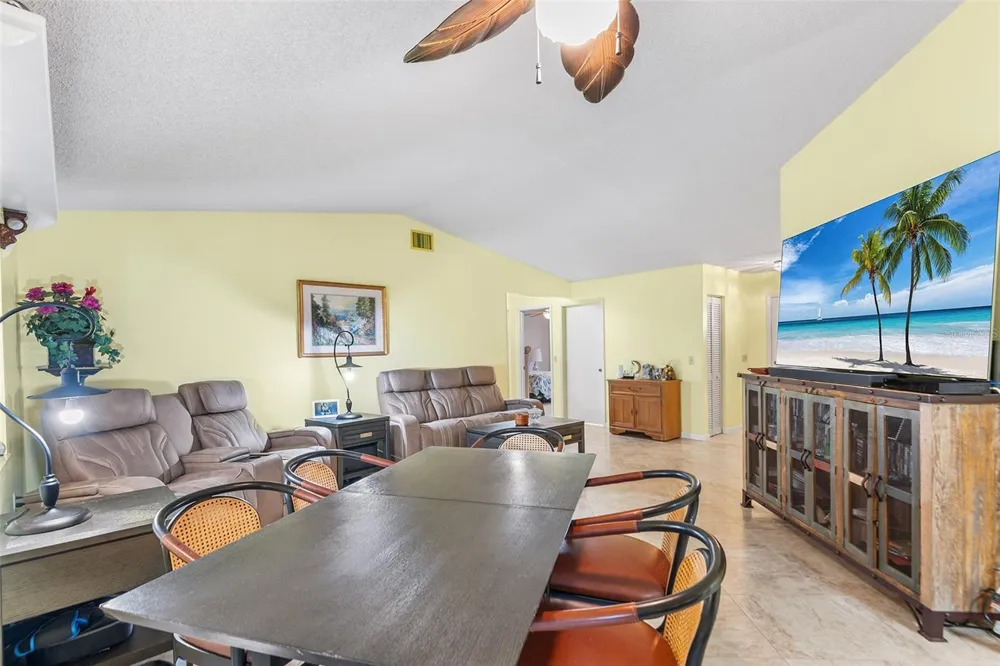 4976 PLEASANT HOLLOW TRL Lakeland, FL 33811