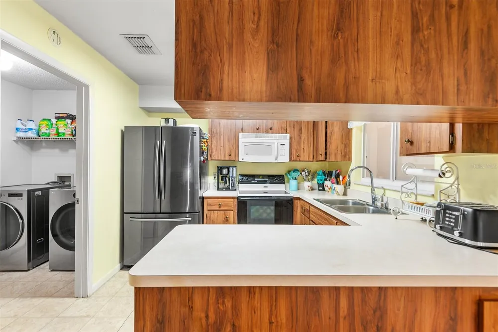 4976 PLEASANT HOLLOW TRL Lakeland, FL 33811