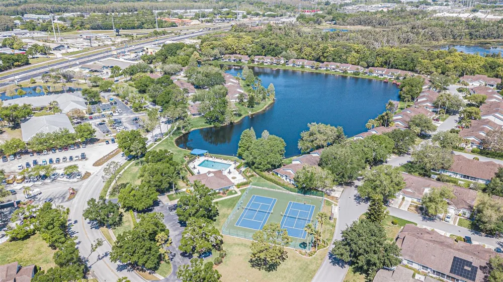 21542 CLUBSIDE LOOP Lutz, FL 33549