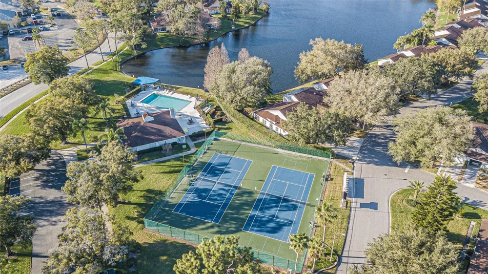 21542 CLUBSIDE LOOP Lutz, FL 33549