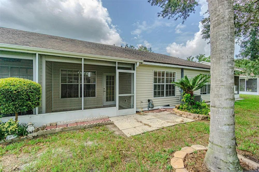 21542 CLUBSIDE LOOP Lutz, FL 33549