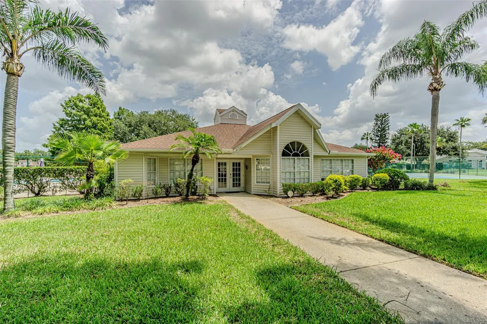 21542 CLUBSIDE LOOP Lutz, FL 33549