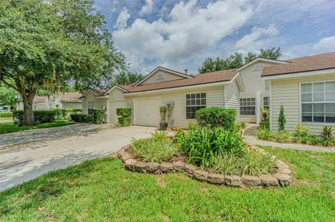 21542 CLUBSIDE LOOP