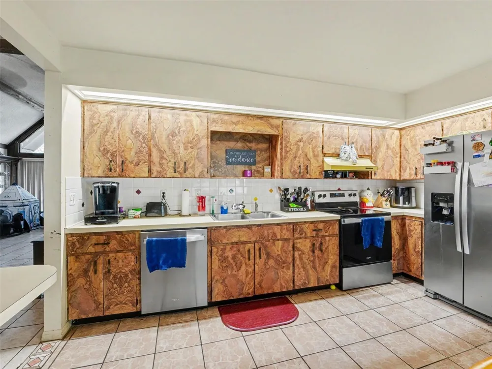 128 POINTE DRIVE Auburndale, FL 33823