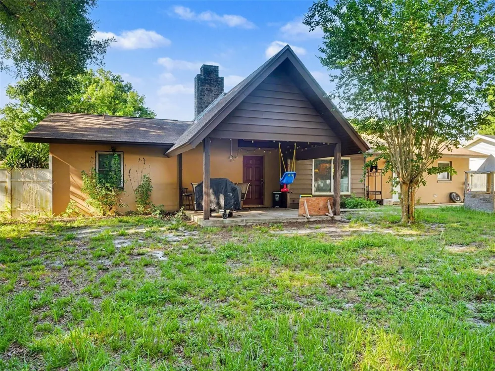 128 POINTE DRIVE Auburndale, FL 33823