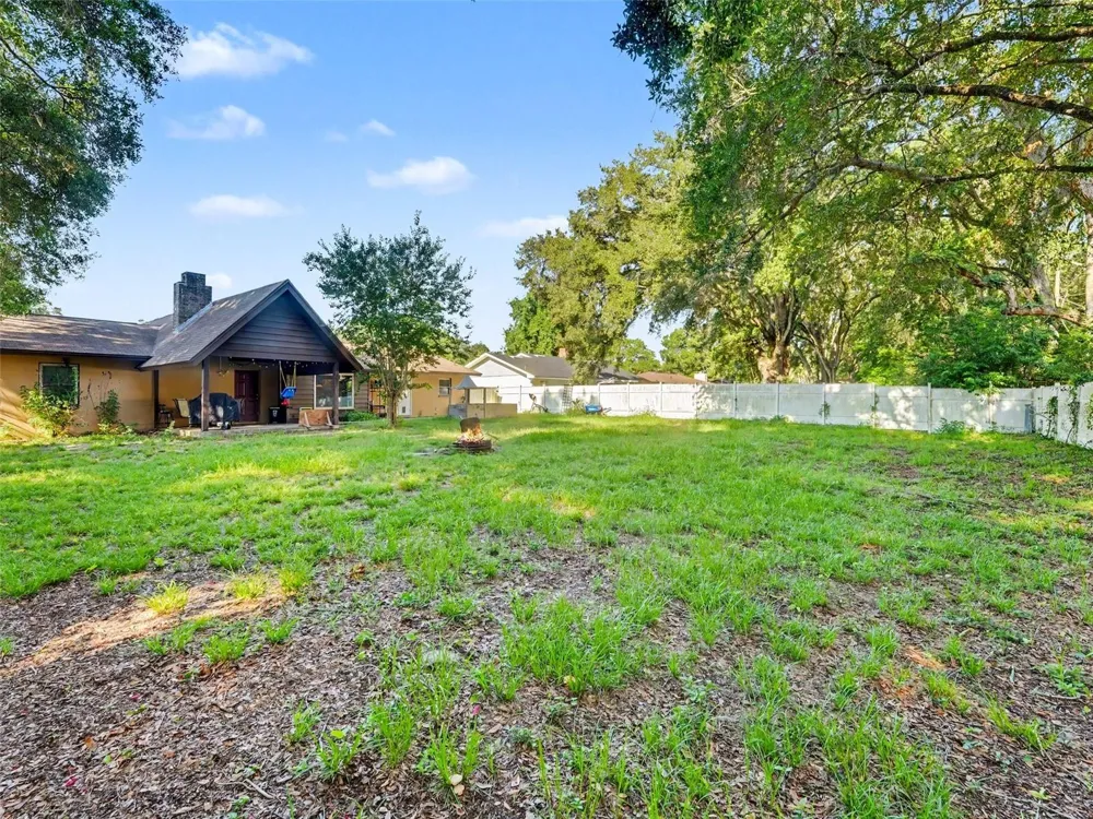 128 POINTE DRIVE Auburndale, FL 33823