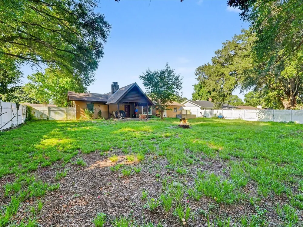128 POINTE DRIVE Auburndale, FL 33823