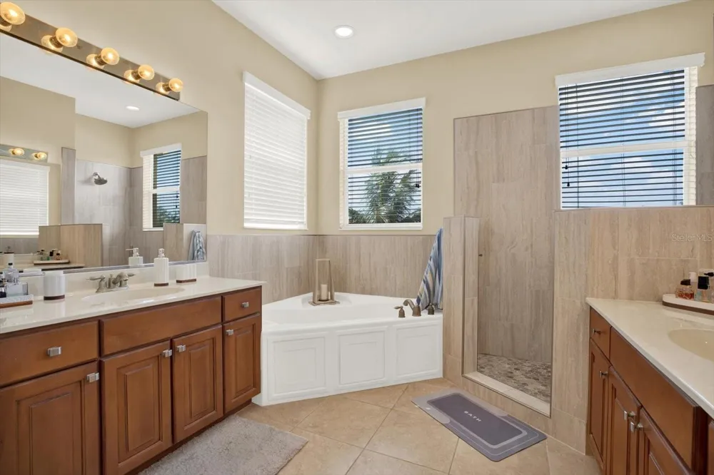 1226 3RD STREET CIRCLE E Palmetto, FL 34221