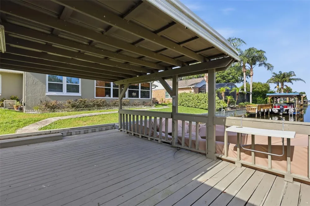 26638 E COVE DRIVE Tavares, FL 32778
