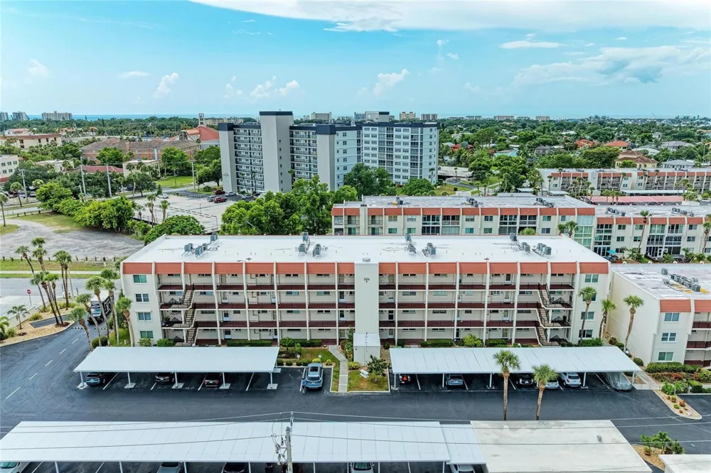 220 SANTA MARIA STREET #338 Venice, FL 34285
