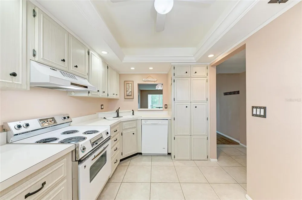 220 SANTA MARIA STREET #338 Venice, FL 34285