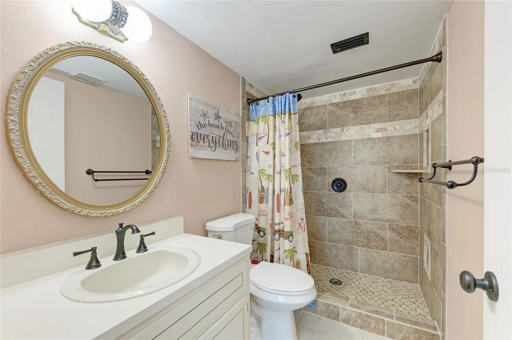 220 SANTA MARIA STREET #338 Venice, FL 34285