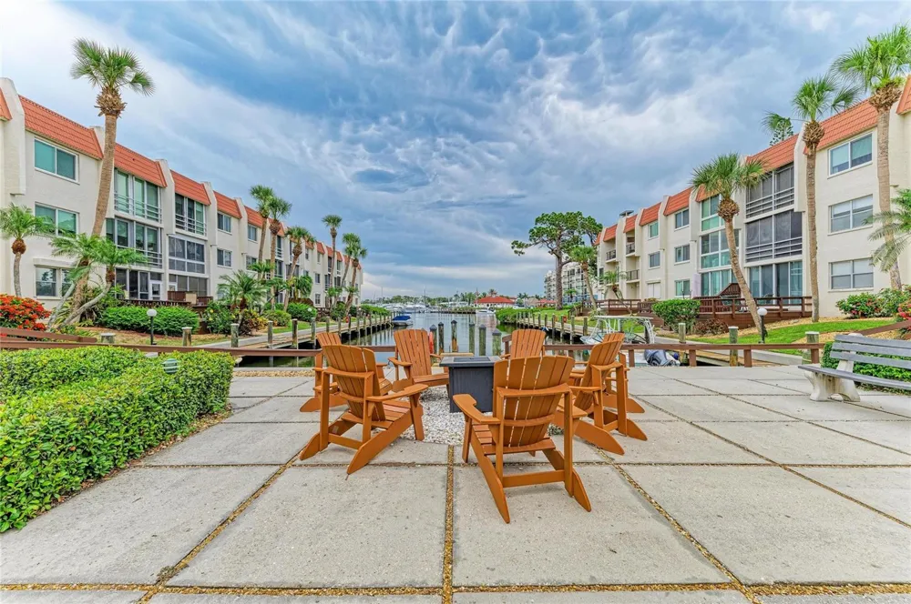 220 SANTA MARIA STREET #338 Venice, FL 34285