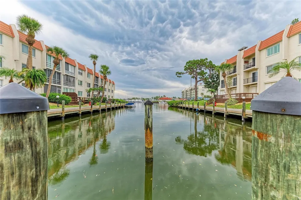 220 SANTA MARIA STREET #338 Venice, FL 34285