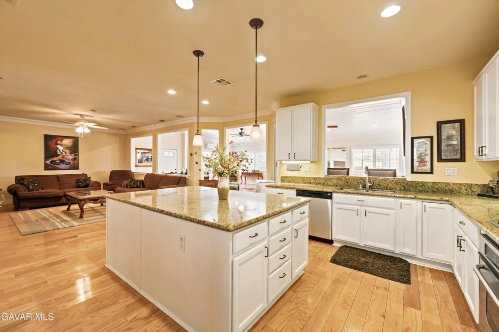 3625 Paddock Way Quartz Hill, CA 93536