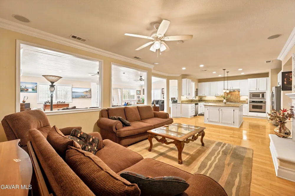 3625 Paddock Way Quartz Hill, CA 93536