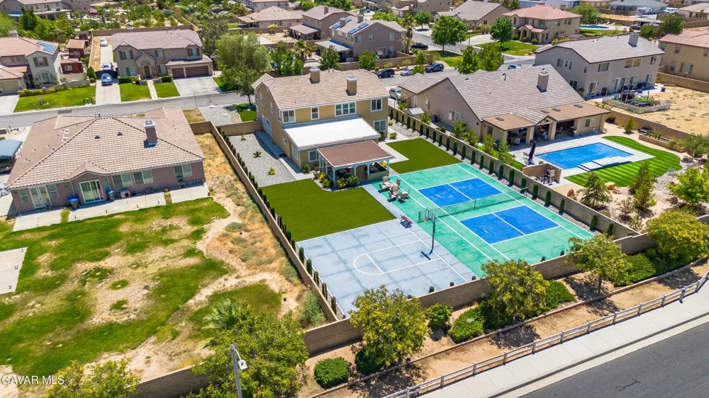 3625 Paddock Way Quartz Hill, CA 93536