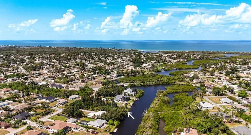 LEMON BAY DRIVE Venice, FL 34293