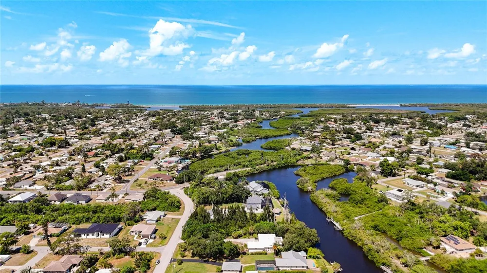LEMON BAY DRIVE Venice, FL 34293