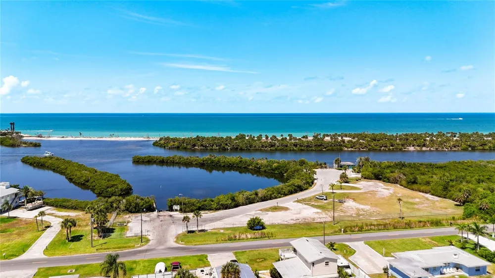 LEMON BAY DRIVE Venice, FL 34293