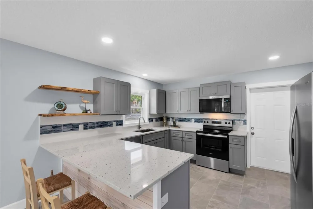 150 42ND AVENUE St Pete Beach, FL 33706