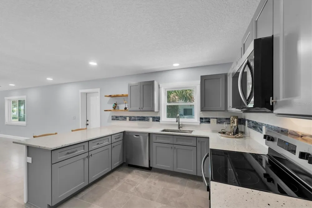 150 42ND AVENUE St Pete Beach, FL 33706