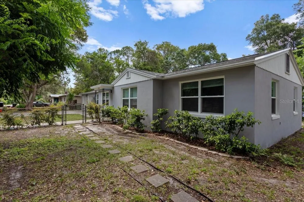 1116 NW 32ND AVENUE Gainesville, FL 32609