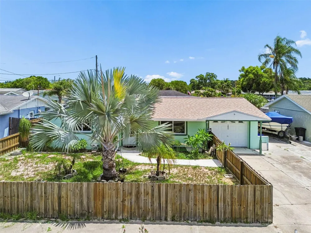 1056 TAMARAC DRIVE Holiday, FL 34690