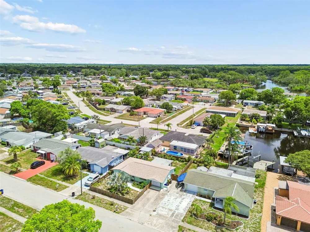 1056 TAMARAC DRIVE Holiday, FL 34690