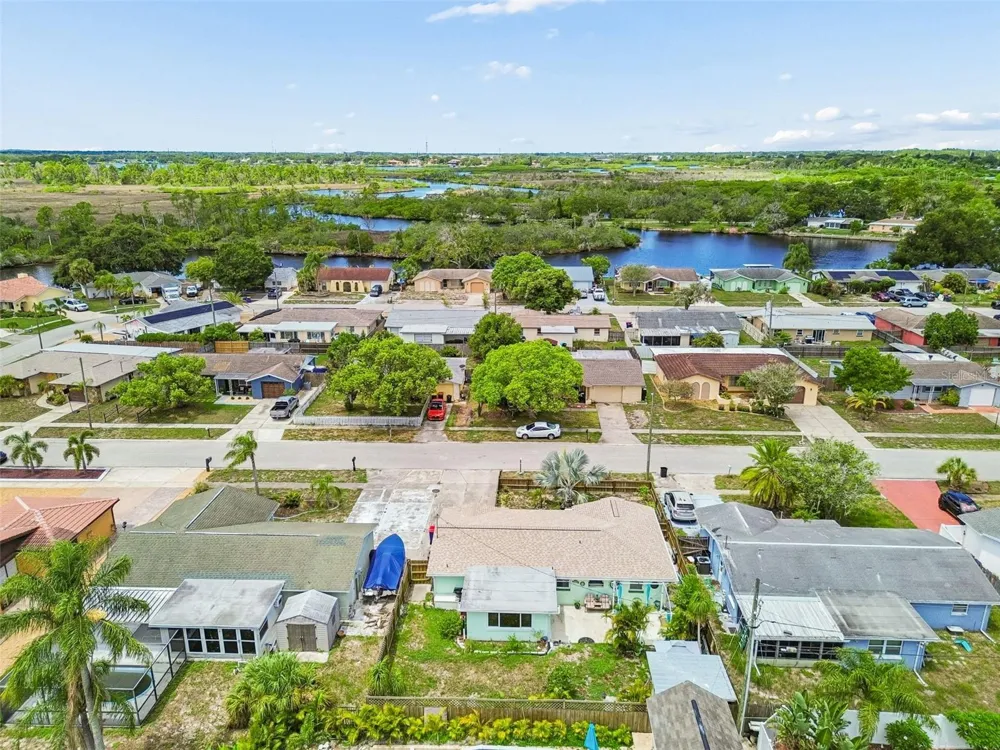 1056 TAMARAC DRIVE Holiday, FL 34690