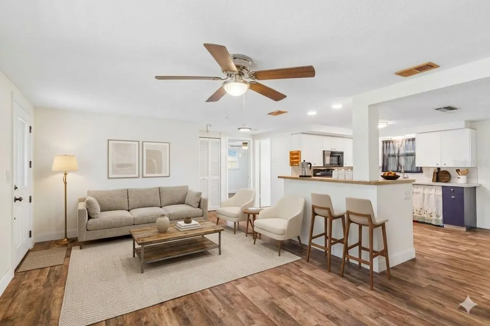 1056 TAMARAC DRIVE Holiday, FL 34690