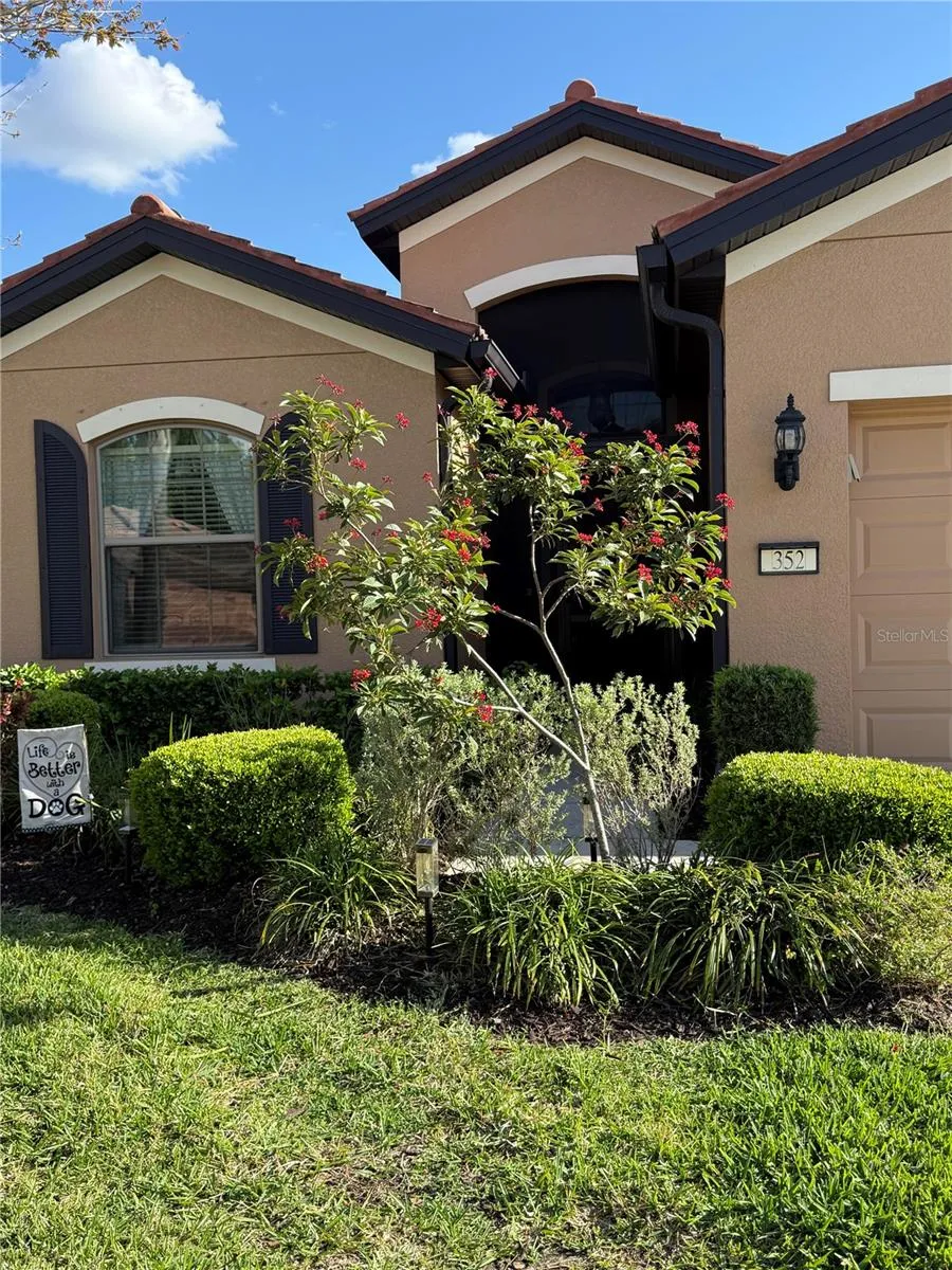 352 LAUREL FALLS DRIVE Apollo Beach, FL 33572