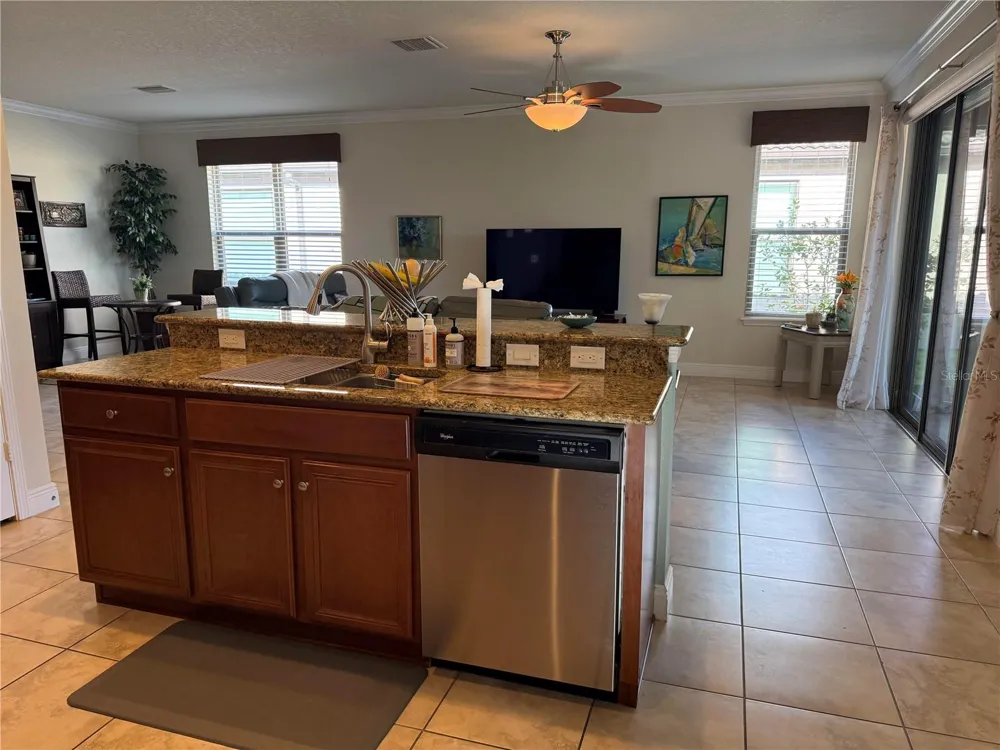 352 LAUREL FALLS DRIVE Apollo Beach, FL 33572