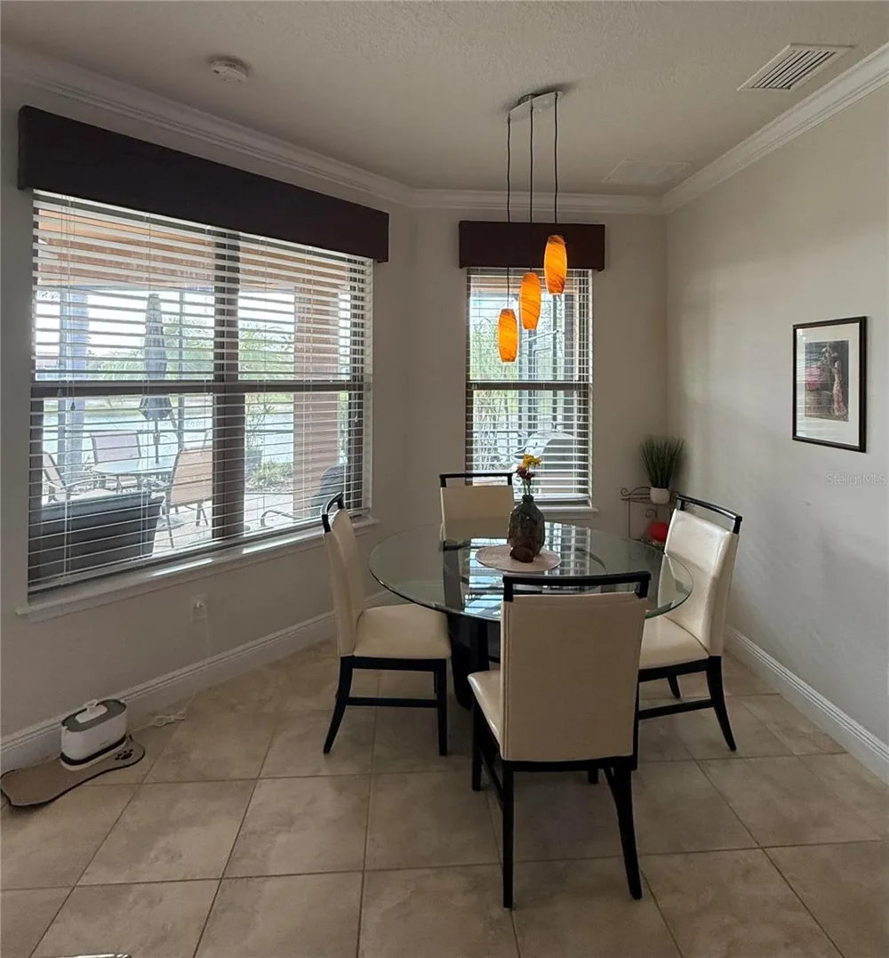 352 LAUREL FALLS DRIVE Apollo Beach, FL 33572