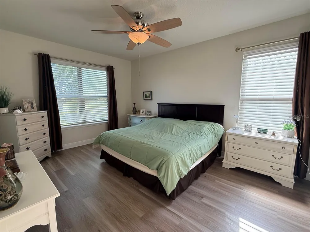 352 LAUREL FALLS DRIVE Apollo Beach, FL 33572