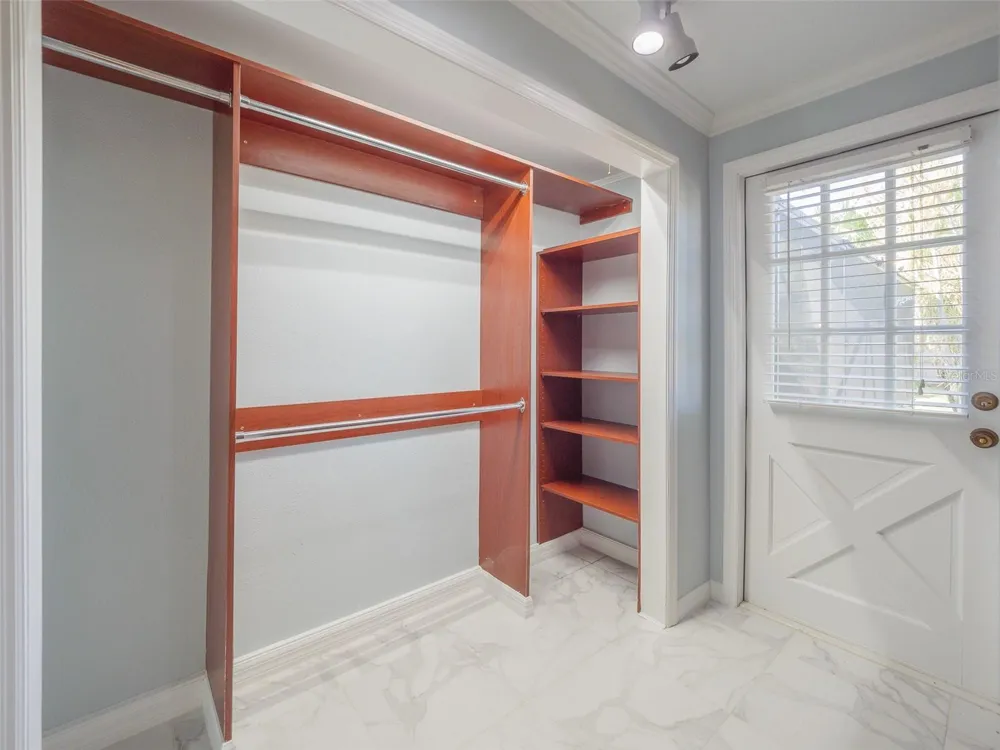 2410 RIVERSIDE DRIVE E Bradenton, FL 34208